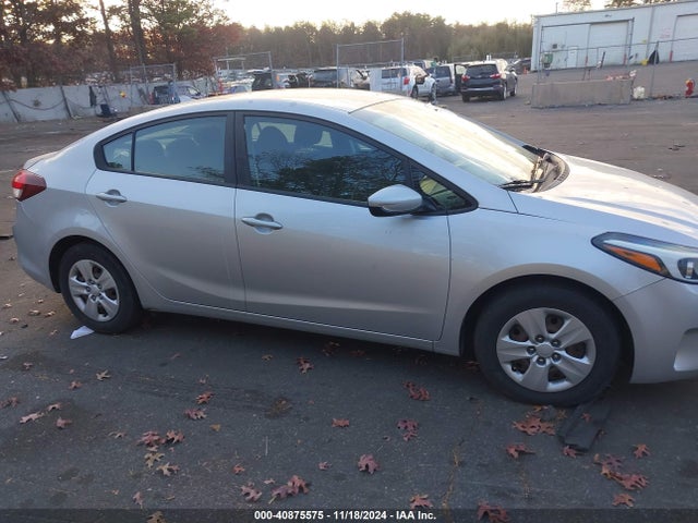 KIA FORTE LX 2017 3KPFK4A76HE017377 Image 13