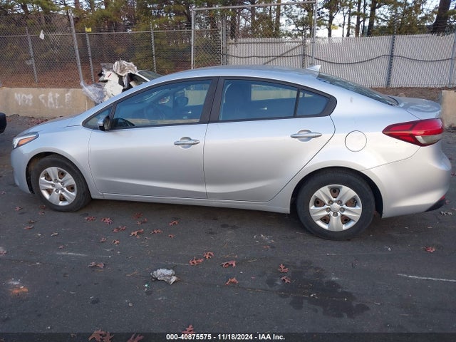 KIA FORTE LX 2017 3KPFK4A76HE017377 Image 14