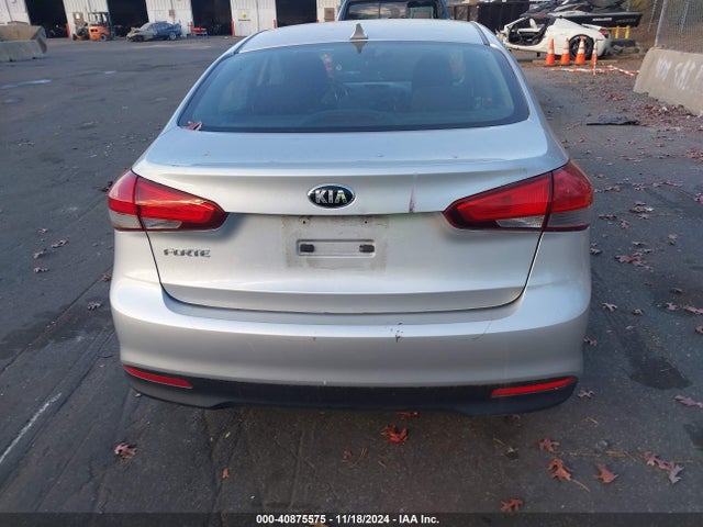 KIA FORTE LX 2017 3KPFK4A76HE017377 Image 16