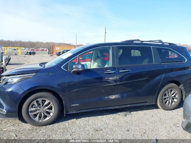 5TDJRKEC6MS050638 Toyota SIENNA XLE