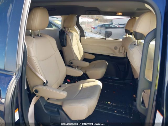 5TDJRKEC6MS050638 Toyota SIENNA XLE