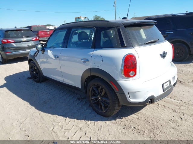 2013 MINI COUNTRYMAN WMWZC3C52DWM28496 Photo 2
