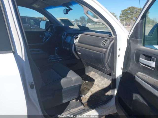 5TFUW5F11HX632411 Toyota Tundra Sr5 5.7l V8