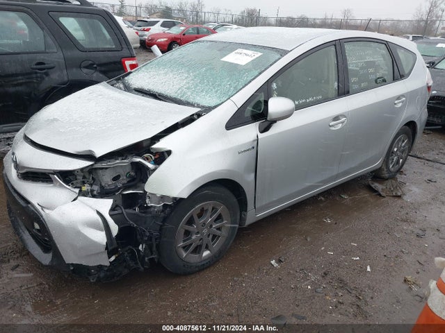 Toyota Prius V Four 2017 JTDZN3EU9HJ061729 Image 2