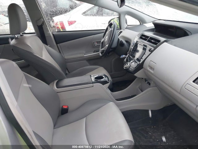 Toyota Prius V Four 2017 JTDZN3EU9HJ061729 Image 5