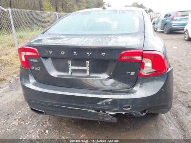YV126MFK1F1342352 Volvo S60 T5 Premier