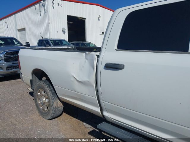 3C6UR5HL9HG531750 RAM 2500 Tradesman  4x4 8' Box