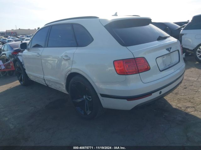 2017 BENTLEY BENTAYGA SJAAC2ZV0HC015132 Photo 2