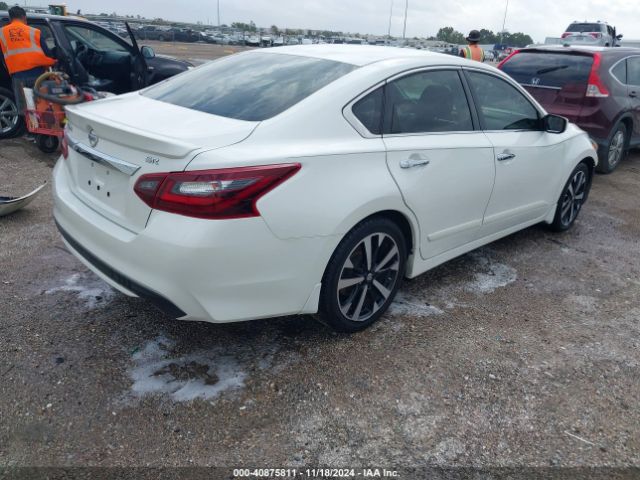 1N4AL3AP1JC279733 Nissan Altima 2.5 Sr