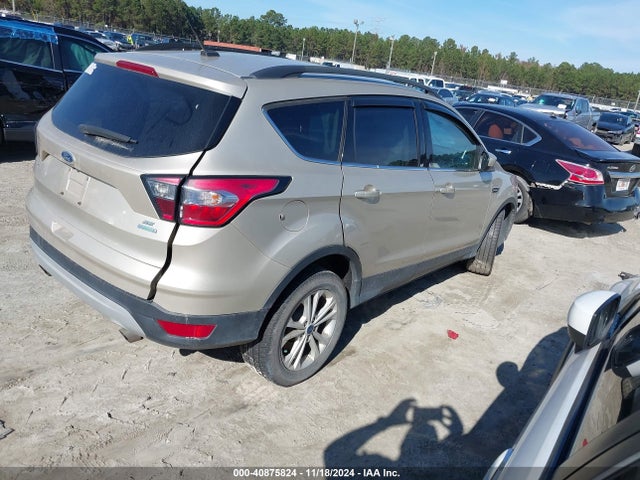 Ford ESCAPE SE 2018 1FMCU0GDXJUB75047 Image 4
