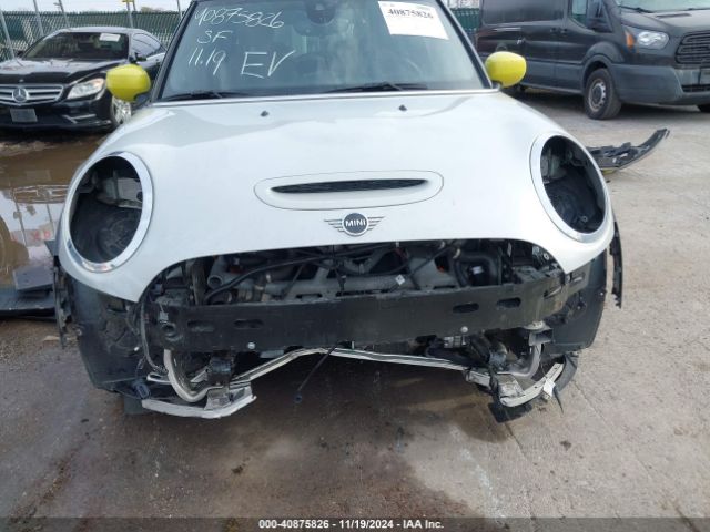 WMWXP3C09M2P24817 Mini Se Hardtop Cooper