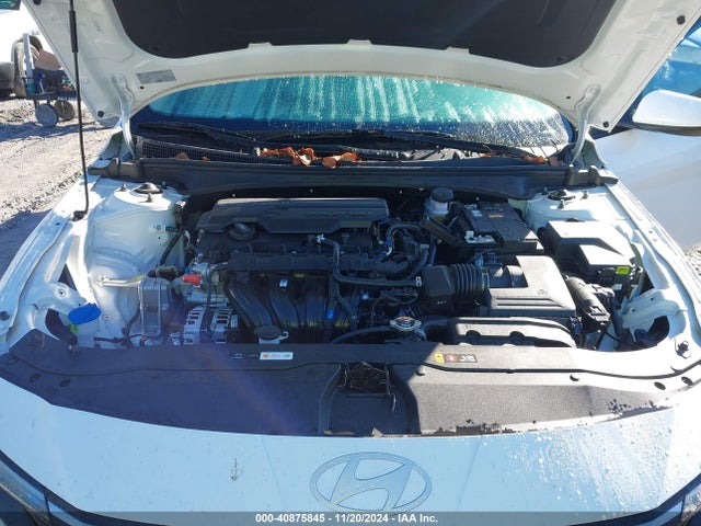 KMHLL4DG5RU832633 Hyundai ELANTRA SE