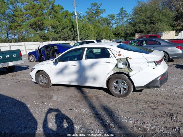 KMHLL4DG5RU832633 Hyundai ELANTRA SE