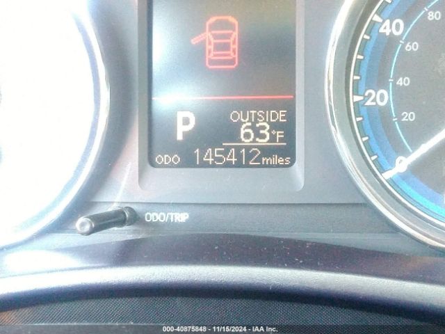 5YFBURHE7JP766817 Toyota COROLLA LE