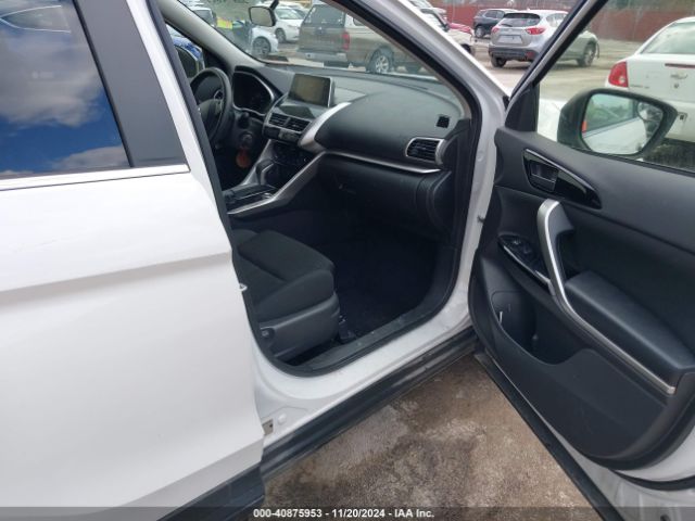 JA4AT4AA1JZ066333 Mitsubishi Eclipse Cross Le