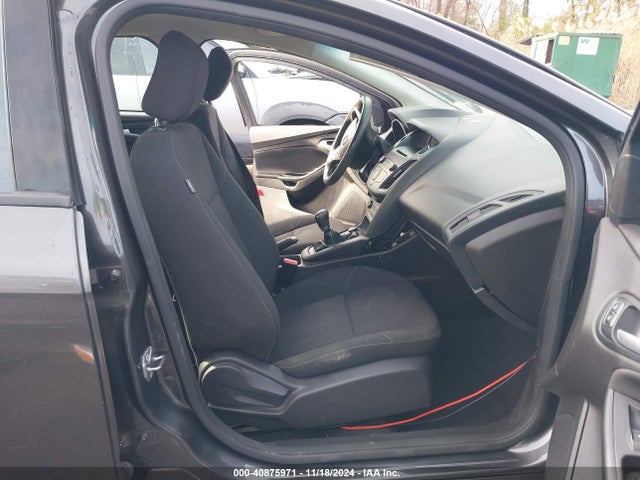 Ford FOCUS SE 2016 1FADP3F2XGL260945 Image 5