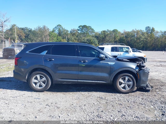 KIA SORENTO LX 2022 5XYRG4LC1NG102912 Image 13