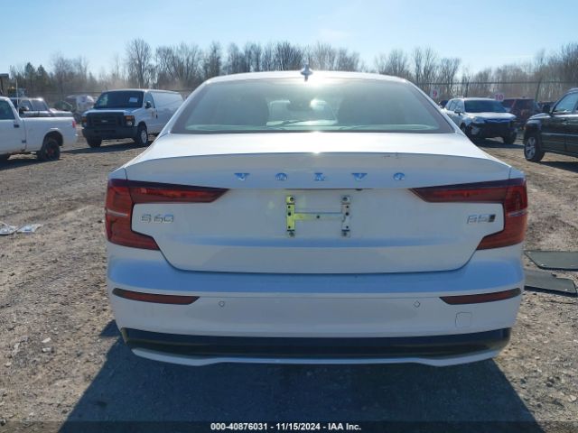 7JRL12TW4PG255128 Volvo S60 B5 Plus Dark Theme