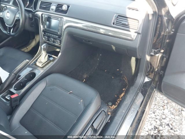 1VWBT7A36GC068729 Volkswagen Passat 1.8t Se