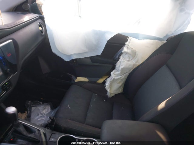 2T1BURHE5JC985081 Toyota COROLLA LE