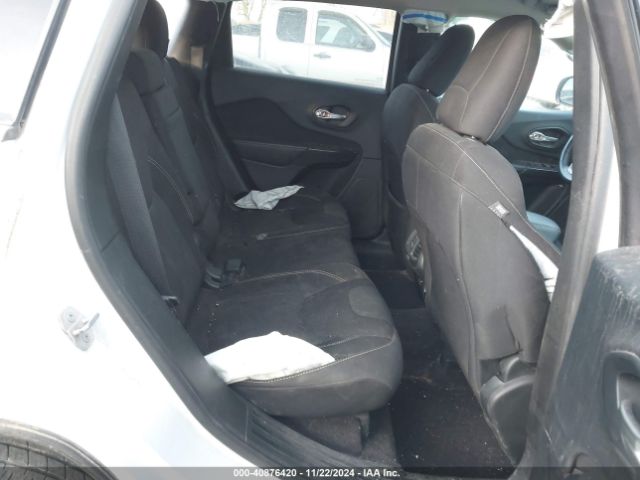 1C4PJMCB1GW187496 Jeep Cherokee Latitude