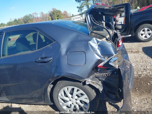 Toyota COROLLA LE 2017 5YFBURHE7HP690817 Image 12