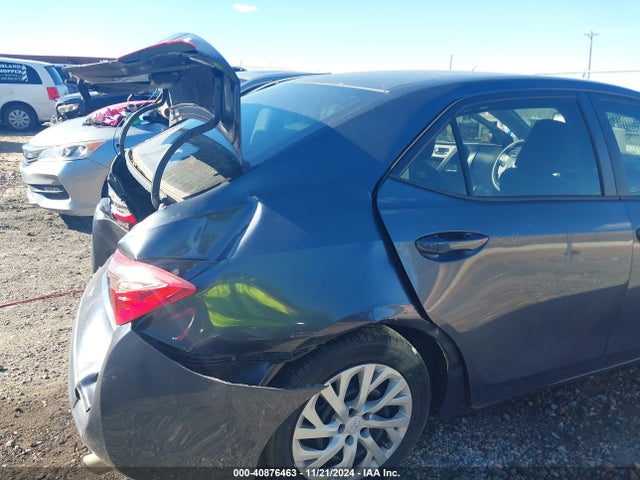 Toyota COROLLA LE 2017 5YFBURHE7HP690817 Image 18