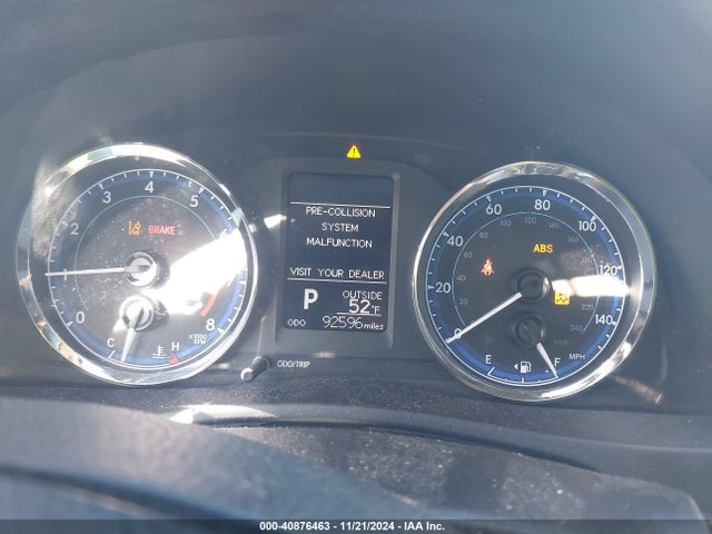 Toyota COROLLA LE 2017 5YFBURHE7HP690817 Image 7