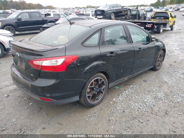 Ford FOCUS SE 2014 1FADP3F23EL352931 Image 4