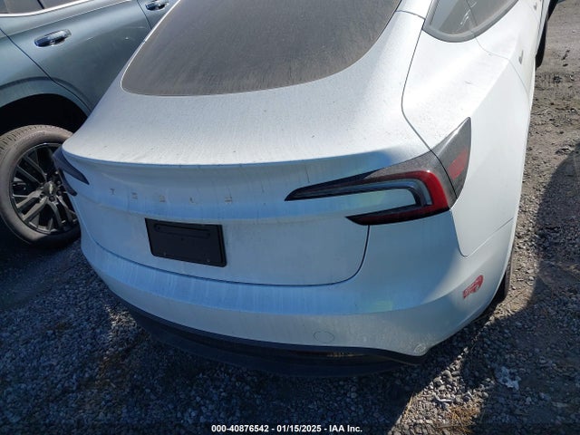 Tesla Model 3 Rear-wheel Drive 2024 5YJ3E1EA5RF782381 Image 16