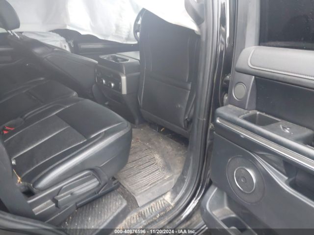 1FMJU1HT0KEA71083 Ford Expedition Xlt