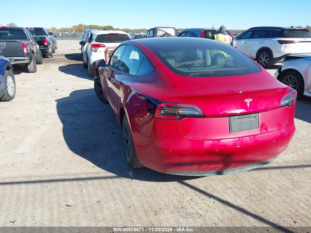 2022 TESLA MODEL 3 5YJ3E1EA9NF311179 Photo 2