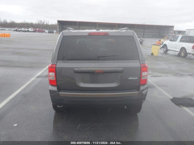1C4NJRBB2GD731246 Jeep Patriot 75th Anniversary
