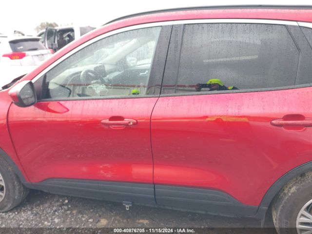 1FMCU9H69MUB14247 Ford ESCAPE SEL