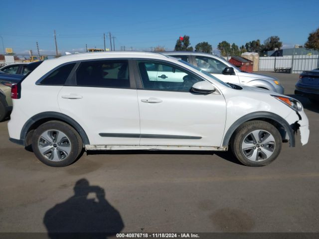 KNDCB3LC4J5152057 KIA NIRO LX