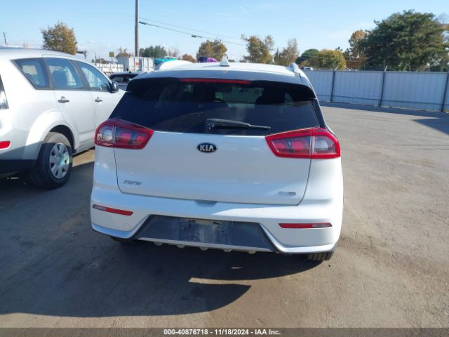 KNDCB3LC4J5152057 KIA NIRO LX