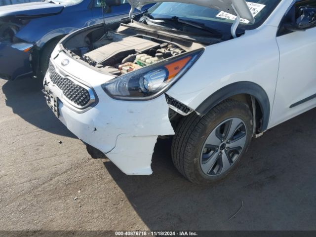 KNDCB3LC4J5152057 KIA NIRO LX