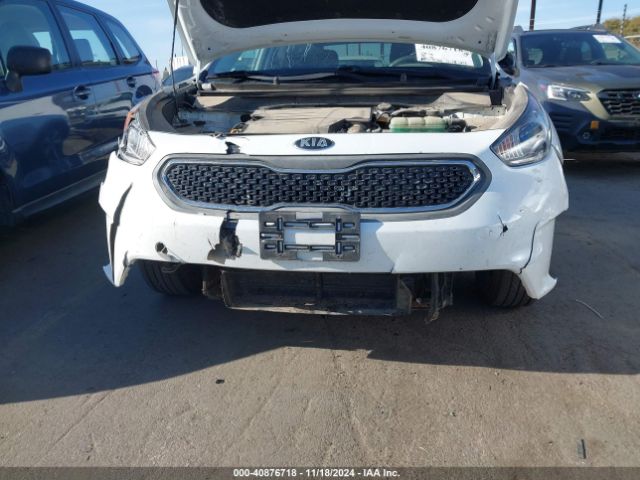 KNDCB3LC4J5152057 KIA NIRO LX