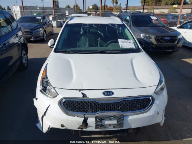 KNDCB3LC4J5152057 KIA NIRO LX