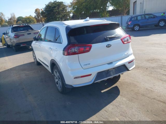 KNDCB3LC4J5152057 KIA NIRO LX