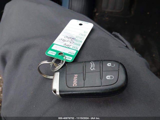 Chrysler 200 S 2015 1C3CCCBBXFN558412 Image 11