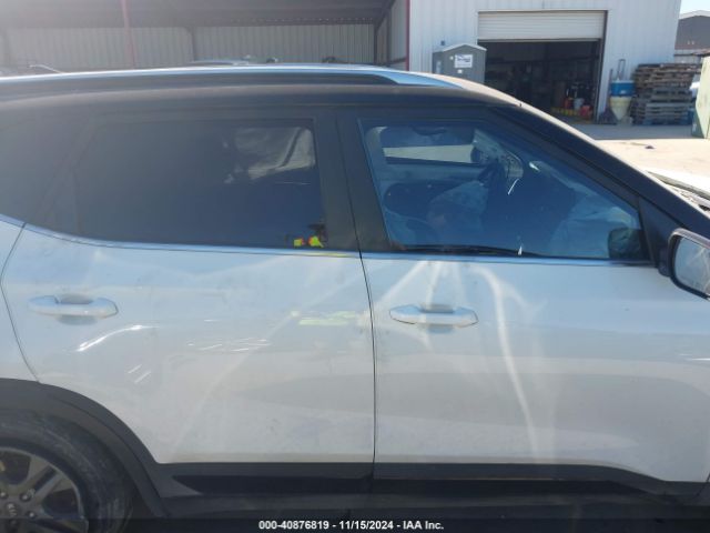 KNDEUCAAXM7220584 KIA SELTOS S