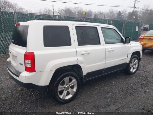1C4NJRFB4GD599004 Jeep Patriot Latitude