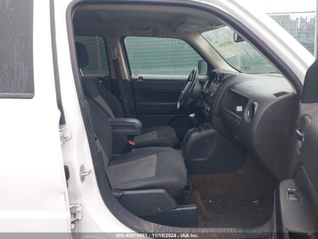 1C4NJRFB4GD599004 Jeep Patriot Latitude
