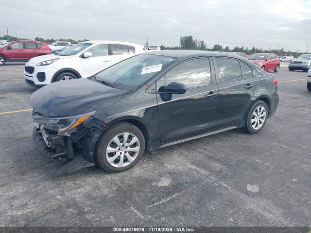 Toyota COROLLA LE 2022 5YFEPMAE4NP376331 Image 2