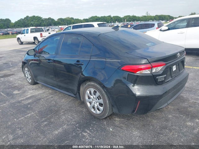 Toyota COROLLA LE 2022 5YFEPMAE4NP376331 Image 3