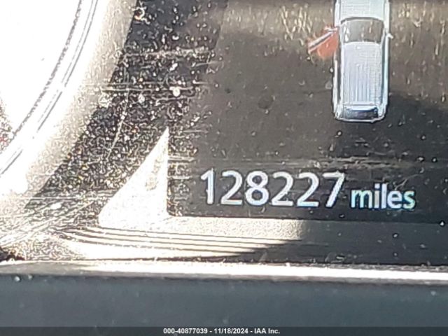 JA4AZ3A35KZ021049 Mitsubishi Outlander Sel
