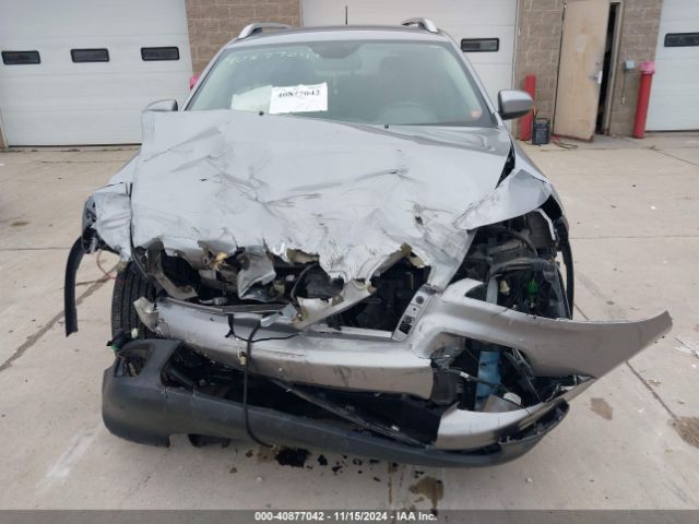 1C4PJLCB7FW671049 Jeep Cherokee Latitude