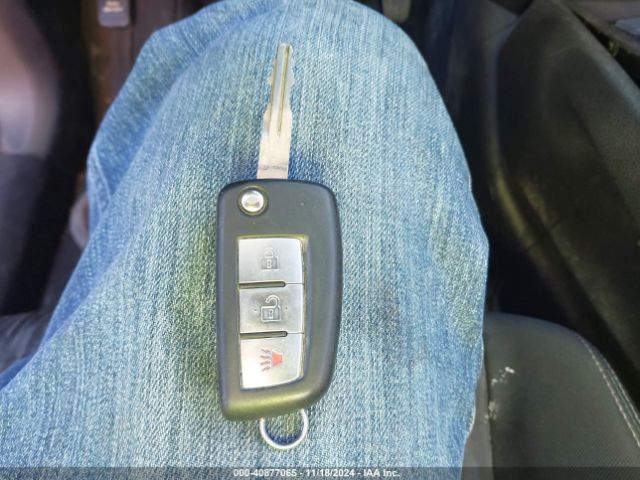 JN8AT2MV4HW279267 Nissan ROGUE S
