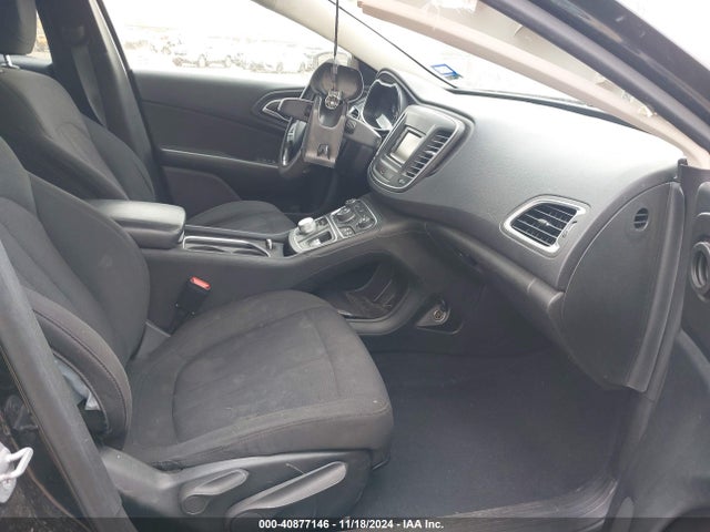 Chrysler 200 Limited 2015 1C3CCCAB4FN529800 Image 5